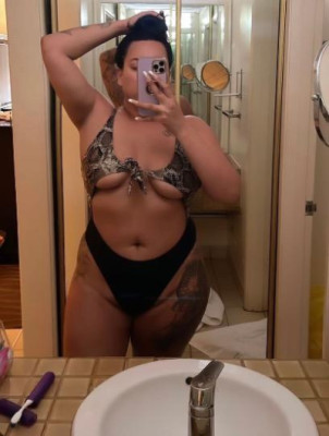 Sweet Hawaiian Slut 😈 listing photo