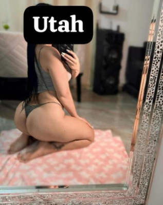 Camila🍆 listing photo