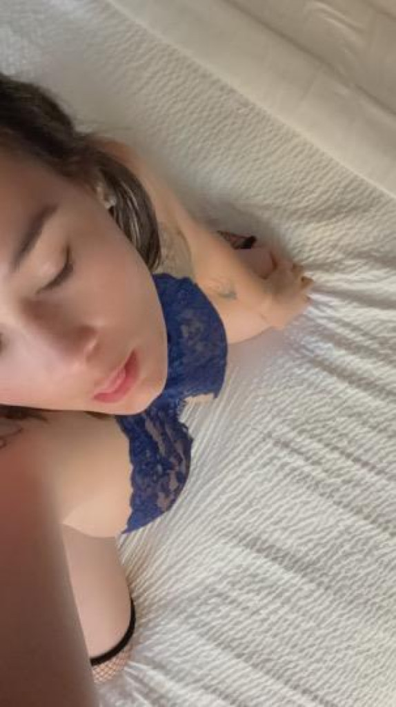 Austina-Mae photo 1