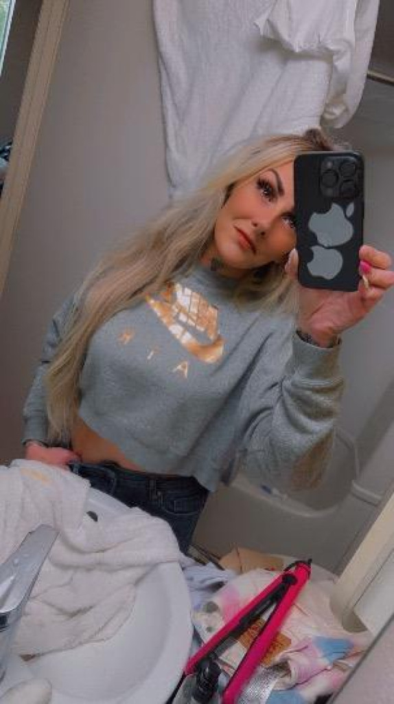 Dakota photo 1